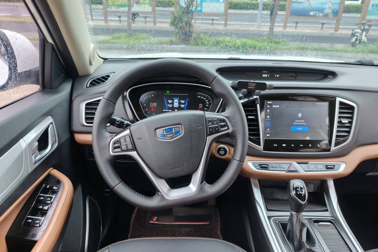 Used Geely Auto Vision X6 2019 1.4T CVT 4G Connected Luxury Version China VI Standard
