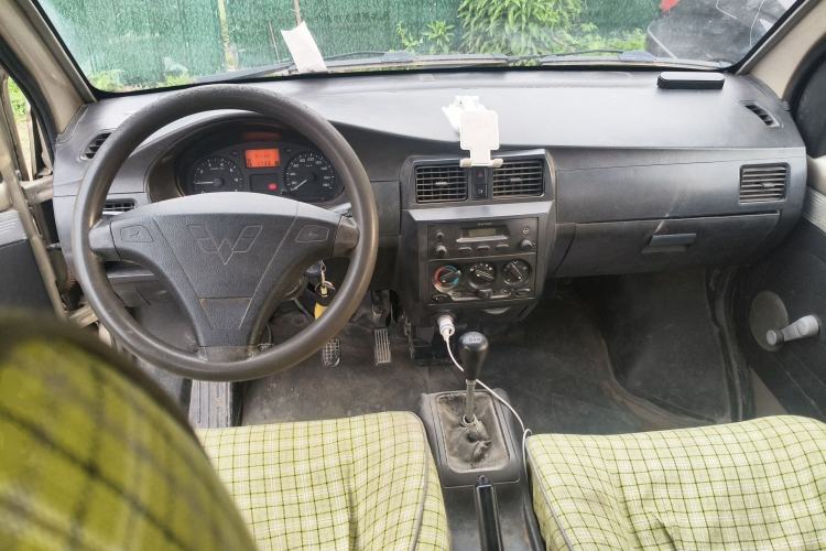 Used Wuling Rongguang 2011 1.5L Base Version Center Console