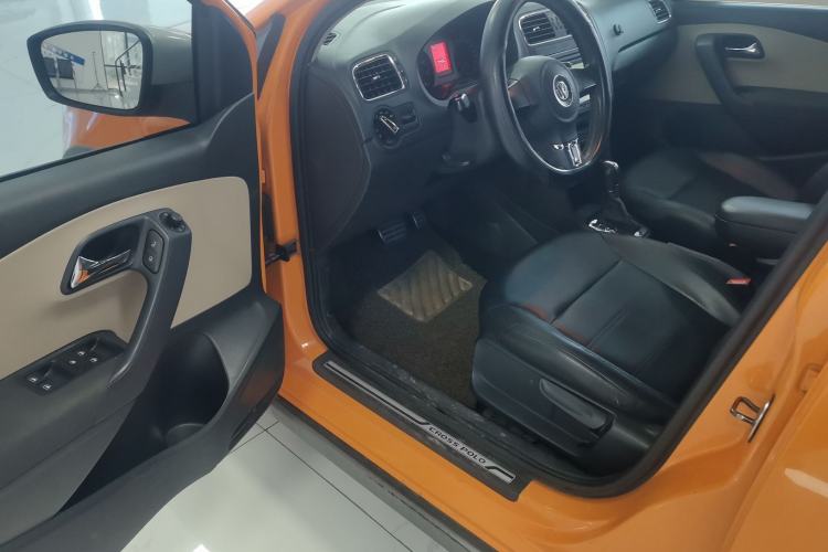 Used Volkswagen Polo 2012 1.6L Cross Polo Automatic Transmission