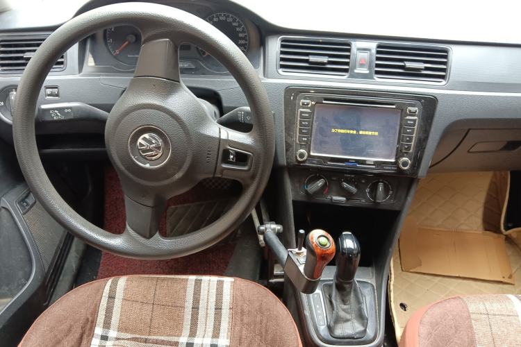 Used Volkswagen Santana 2015 1.6L Automatic Fashion Edition