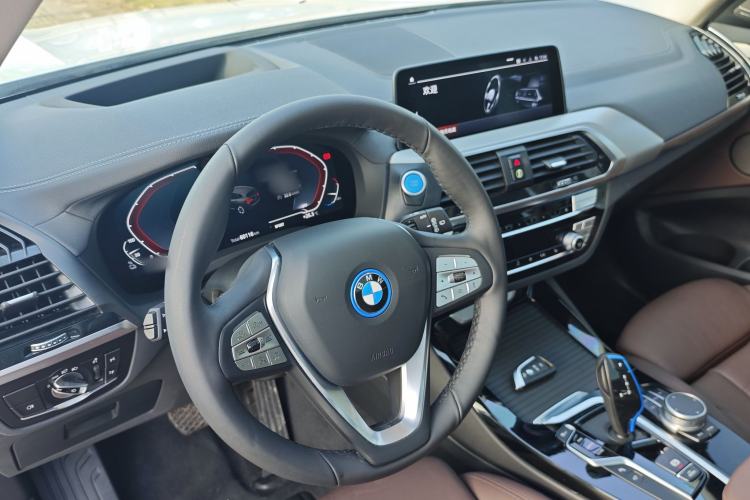 Used BMW iX3 2021 Updated Leading Type Interior 2