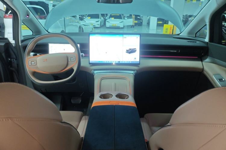 Used XPeng X9 2025 740 Ultra-Long Range Max
