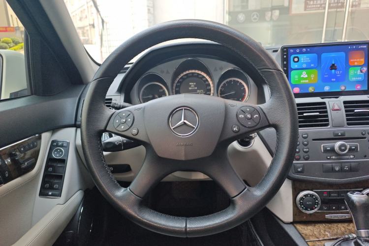 Used Mercedes-Benz C-Class 2010 C 300 Fashion Model