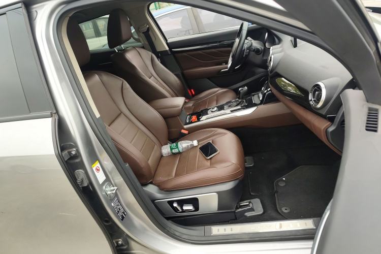 Used Wey VV7 2017 2.0T Flagship Model
