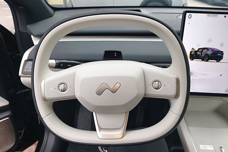 Used ONVO L60 2024 60 kWh Rear-Drive Version