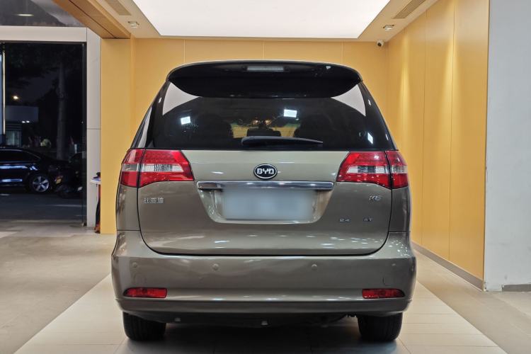 Used BYD M6 2013 2.4L Automatic Luxury Model

