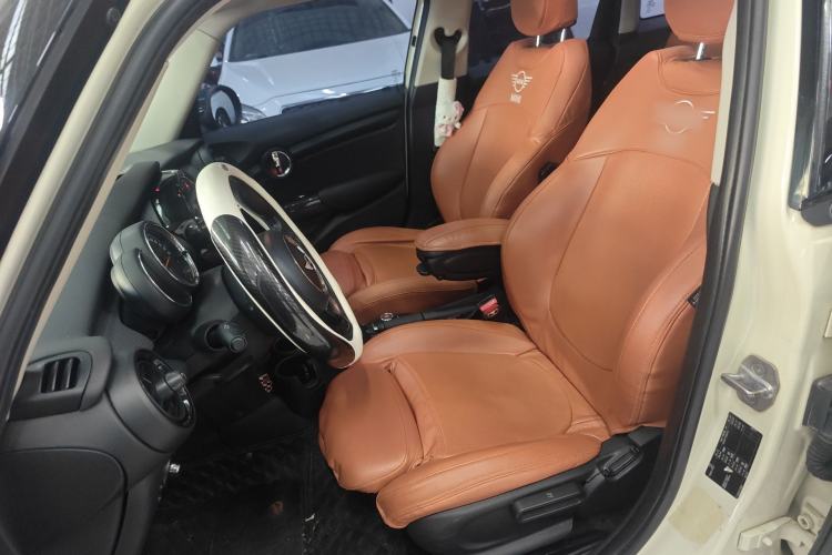 Used MINI 2016 1.5T COOPER Five-Door Edition
