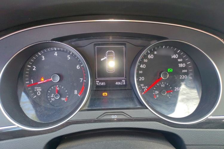 Used Volkswagen Magotan 2018 330TSI DSG Luxury Model Instrument Cluster