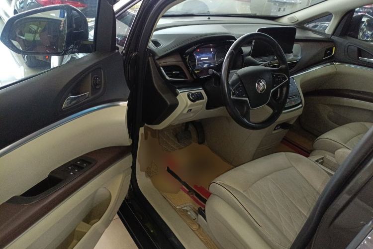 Used Buick GL8 2021 Land Cruiser Executive Class 652T Luxury Model
