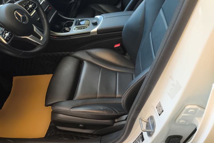 Used Mercedes-Benz C-Class 2019 C 180 L Fashion Edition Sport Version Left Front Seat