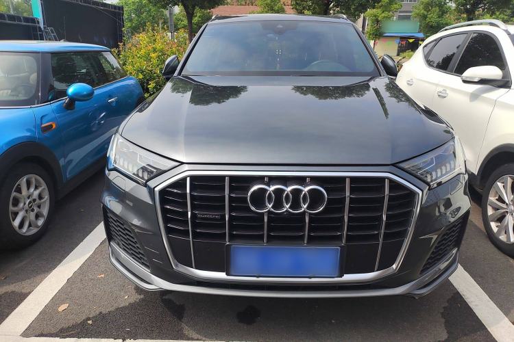 Used Audi Q7 2020 55 TFSI quattro S line sports model