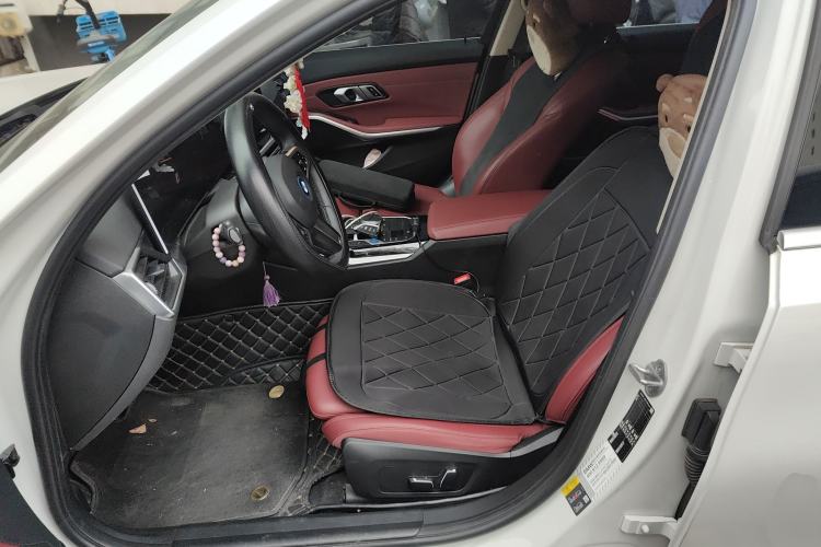 Used BMW i3 2024 eDrive 35 L Left Front Seat