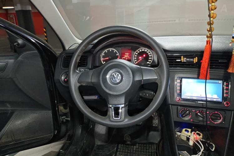 Used Volkswagen Santana 2013 1.6L Manual Fashion Edition Steering Wheel