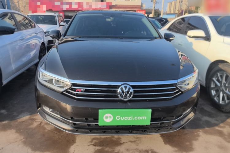 Used Volkswagen Magotan 2017 330TSI DSG Luxury Model
