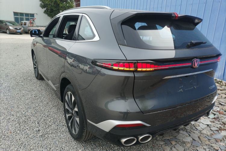 Used CHANGAN CS75 PLUS 2025 4th Generation UItra 2.0T New Blue Whale – Smart & Powerful Version