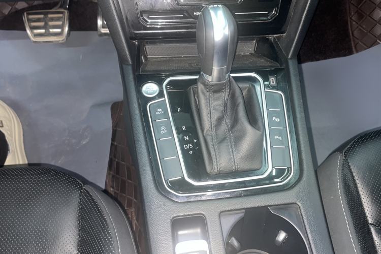 Used Volkswagen FAW-Volkswagen CC 2023 Hunting Vehicle 380TSI Hunter's Heart Edition
