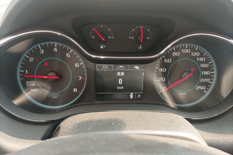 Used Chevrolet Cruze 2017 1.5L Automatic Pioneer Sunroof Edition
