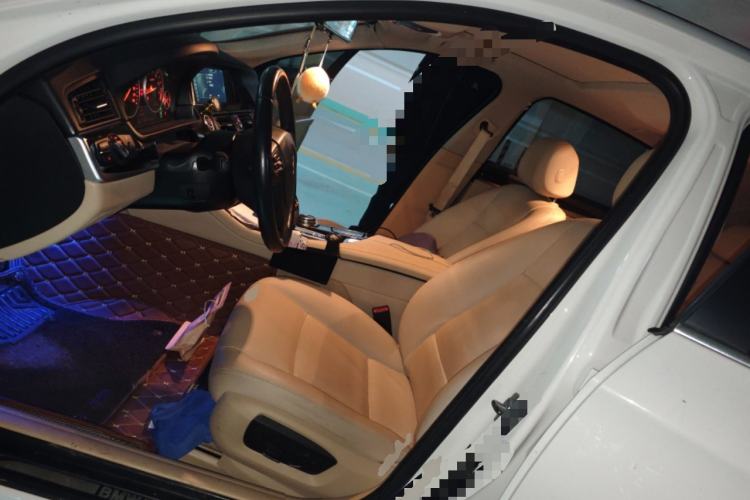 Used BMW 5 Series 2013 530Li Leading Model