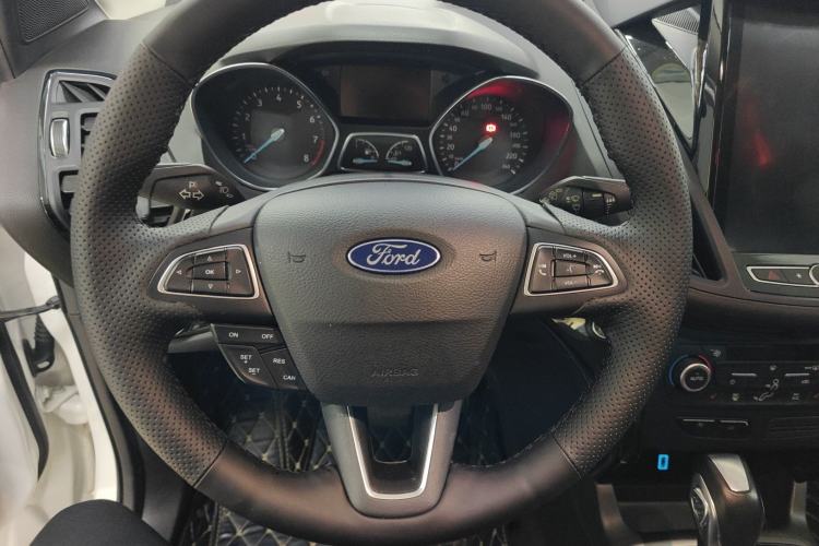 Used Ford Kuga 2019 EcoBoost 180 Two-Wheel-Drive Titanium Plus Model China VI Standard