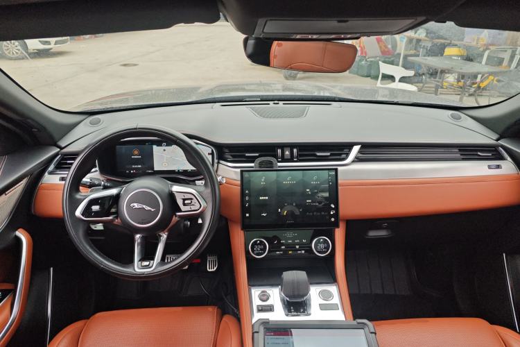 Used Jaguar F-PACE 2021 340 PS R-Dynamic SE
