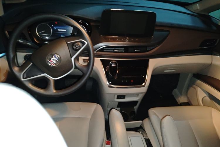 Used Buick GL8 2023 Land Executive Class Comfort Model
