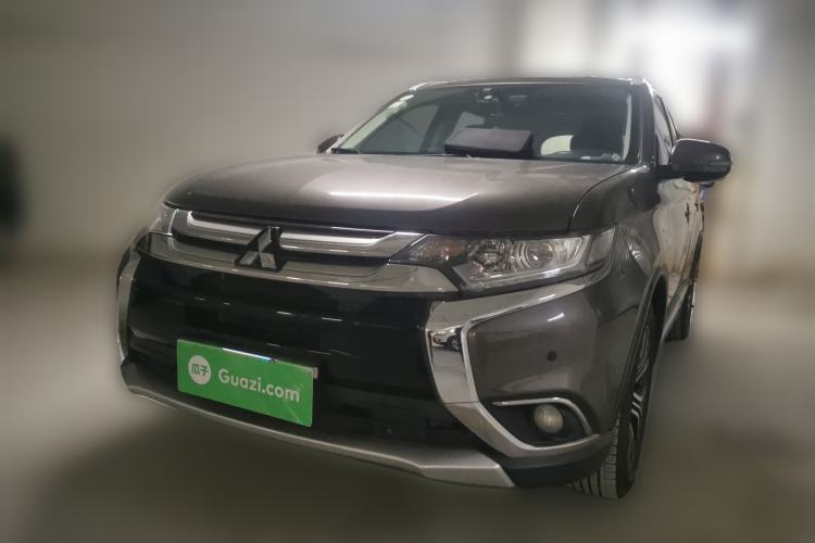 Used Mitsubishi Outlander 2018 2.0L Two-Wheel-Drive Jiale Edition 7-Seater