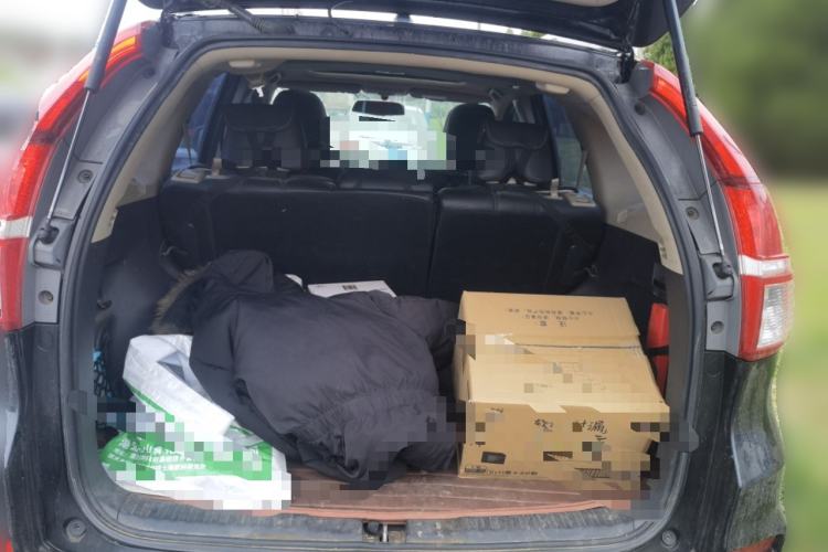 Used Honda CR-V 2016 2.0L two-wheel drive Urban Edition Trunk