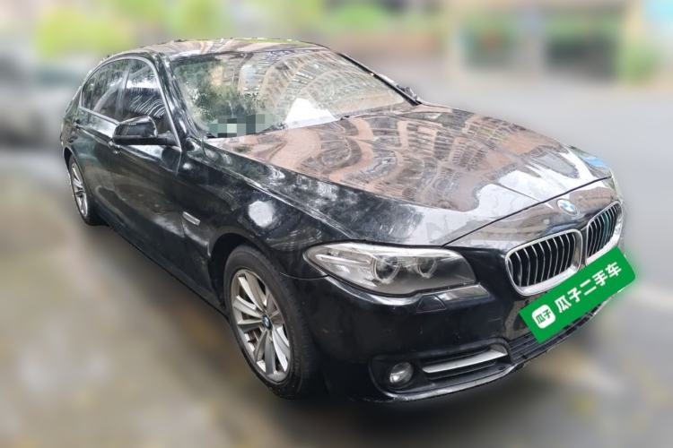 Used BMW 5 Series 2014 520Li Elegant Model Front Right 45 Deg