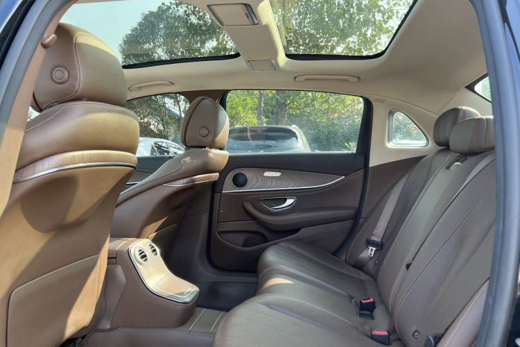 Used Mercedes-Benz E-Class 2022 Revised Version E 300 L Fashion Edition
