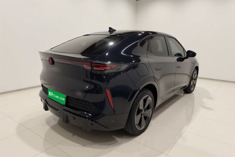 Used Volkswagen ID.UNYX 2024 Pro Long-Range Version Rear Right 45 Deg