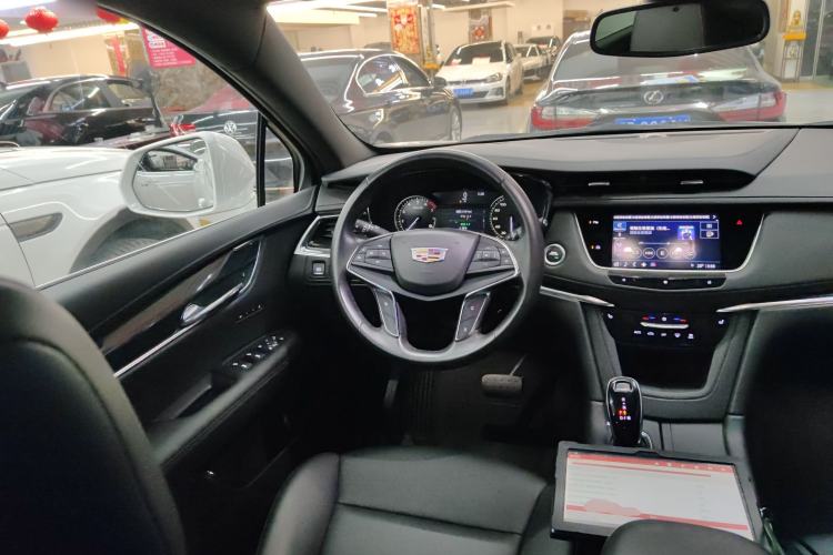 Used Cadillac XT5 2021 2.0T Two-Wheel Drive Luxury Version
