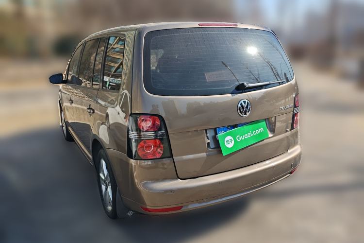 Used Volkswagen Touran 2015 1.4T Manual Fashion Edition 5-Seater