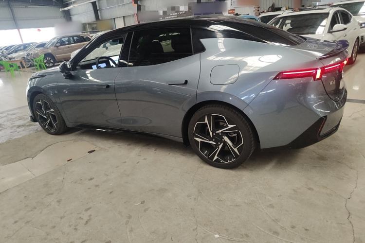 Used Lynk & Co 07 2024 EM-P 126 Long-Range Ultra