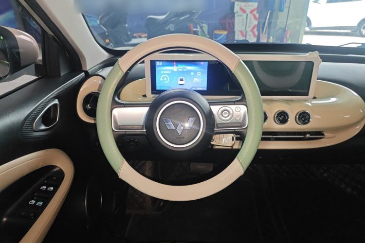 Used Wuling Hongguang MINIEV 2025 Four-Door Version Advanced Edition
