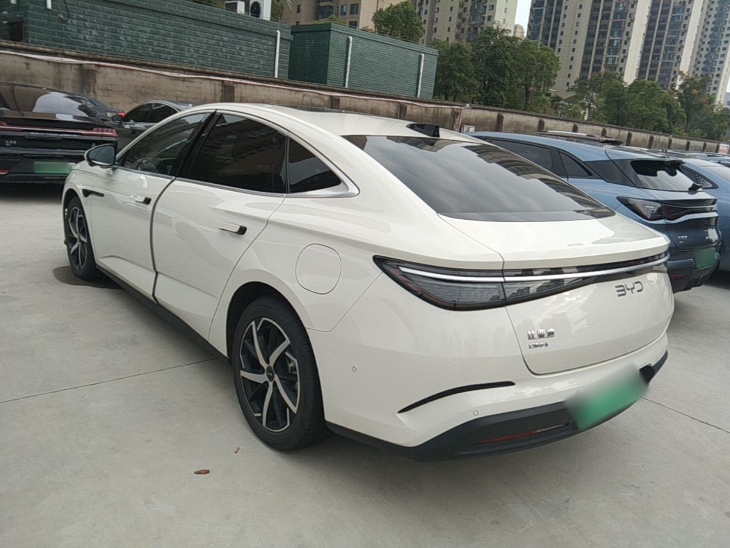 BYD Seal 07 DM-i 2026 DM-i 1.5T 230km Flagship Edition — снимка 4