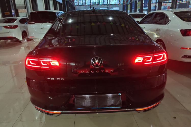 Used Volkswagen Magotan 2023 2 Million Units Commemorative Edition 330TSI DSG Luxury Version Rear