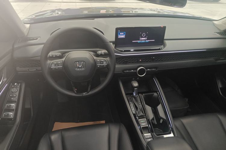 Used Honda Accord 2024 260TURBO Luxury Edition Center Console