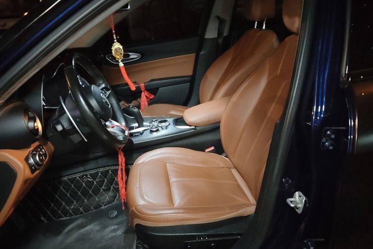 Used Alfa Romeo Giulia 2021 2.0T 280HP Luxury Edition