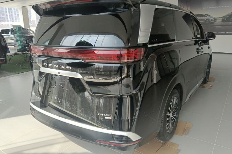 Used Denza D9 2025 Model DM-i Four-Wheel Drive Prestige Edition
