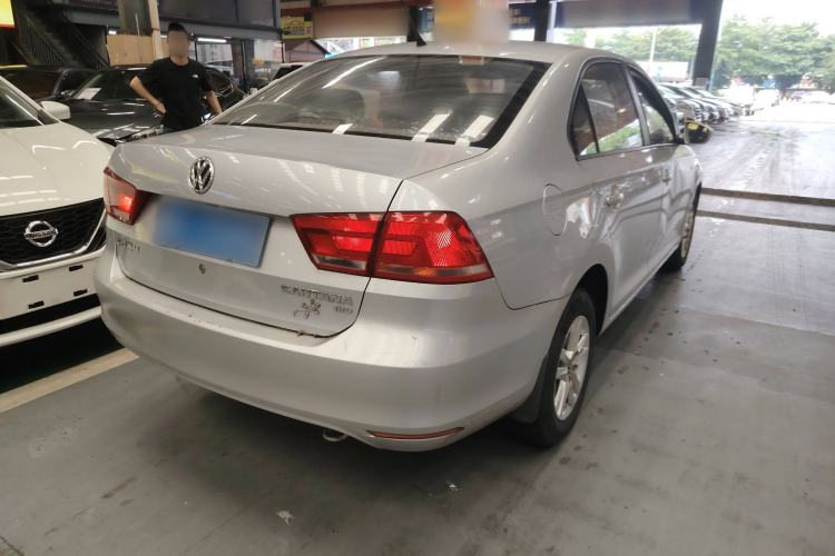 Used Volkswagen Santana 2015 1.6L Manual Fashion Edition Exterior 5