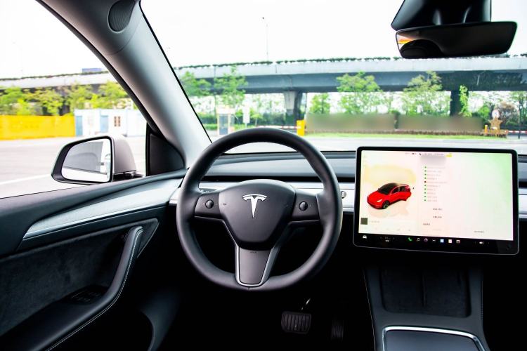 Used Tesla Model Y 2024 Rear-Wheel-Drive Version