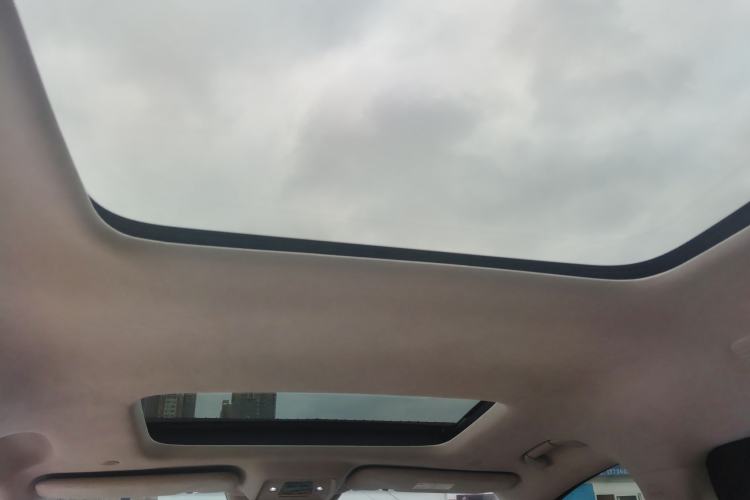 Used Denza D9 2022 EV 600 Four-Wheel Drive Flagship Model
