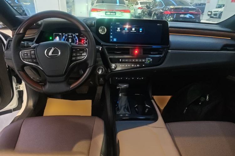 Used Lexus ES 2023 200 Excellence Edition