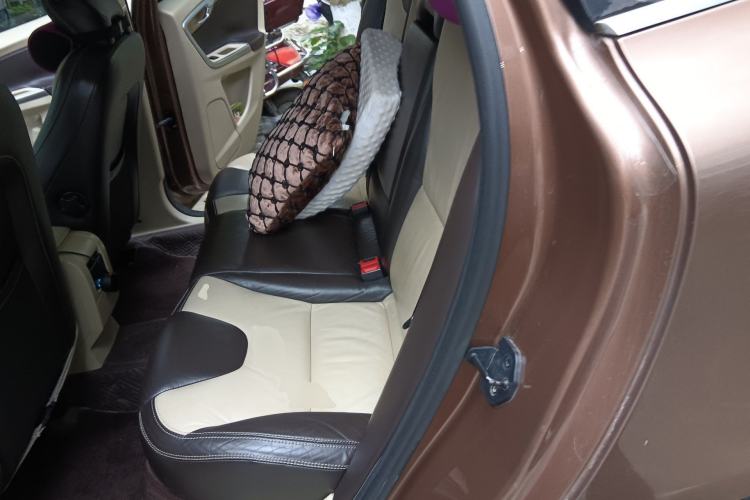 Used Volvo XC60 2011 2.0T ZhiZun Edition Left Rear Seat
