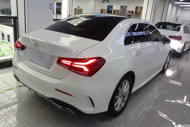 Used Mercedes-Benz A-Class 2021 A 200 L Sport Sedan Fashion Model
