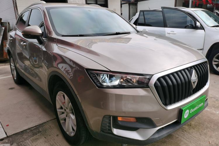 Used BORGWARD BX5 2017 20TGDI Automatic Two-Wheel Drive Pioneer Edition
