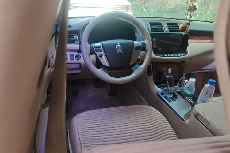 Used Toyota Crown 2012 2.5L Royal Leather Edition
