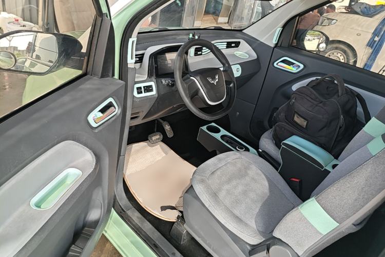 Used Wuling Hongguang MINIEV 2021 Macaron Premium Model – Lithium Iron Phosphate Driver Seat