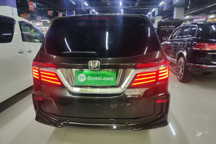 Used Honda Elysion 2016 2.4L Style Edition
