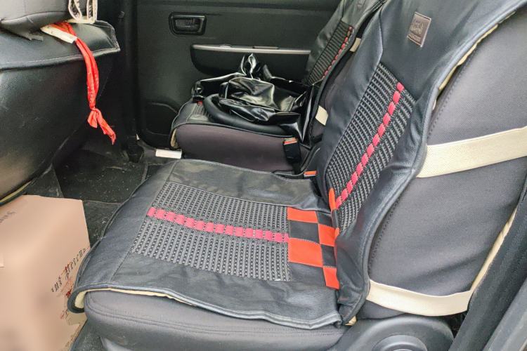 Used Dongfeng Fengon 330 2016 1.5L Manual Enjoyment Model DK15 Left Rear Seat